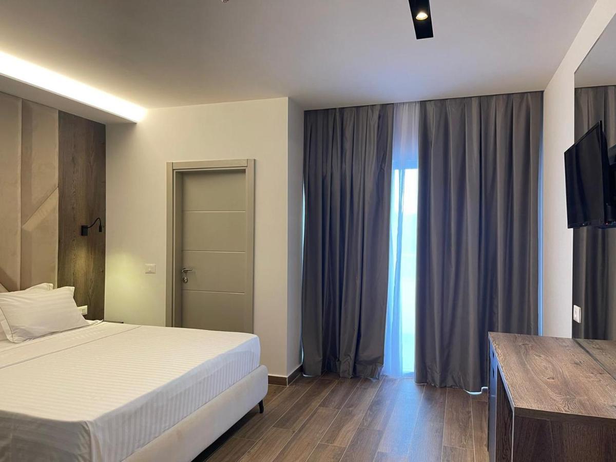 Hotel Rean Golem (Tirana) Exterior photo